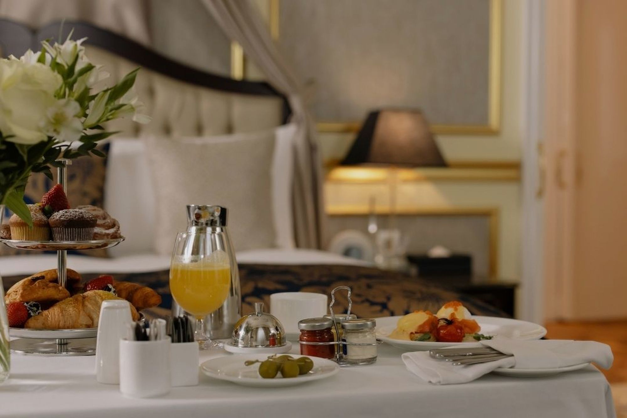 Hotels Room Service